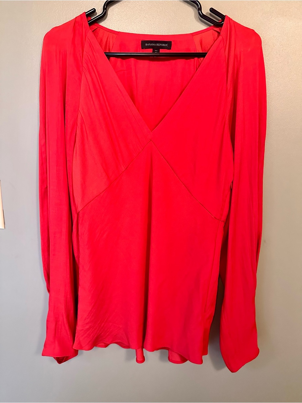 Banana Republic Bright Coral V-Neck Long Sleeve Blouse